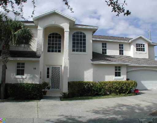 Armour Manor Tequesta Homes for Sale