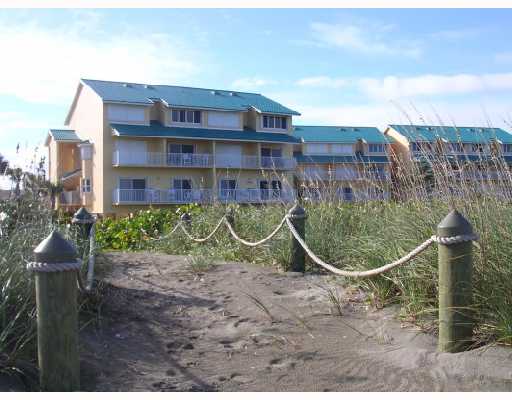 Beach Villas Hutchinson Island Condos for Sale in Fort Pierce