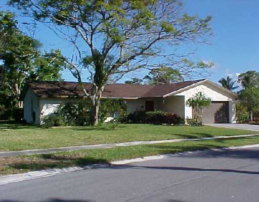Chapel Court Tequesta Homes for Sale
