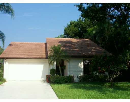 Starling Court Homes For Sale at Martin Downs Country Club in Palm City