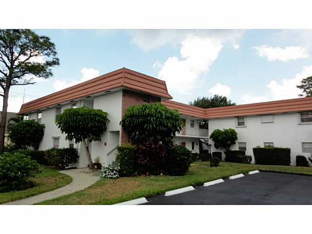 Vista Pines Stuart Condos for Sale